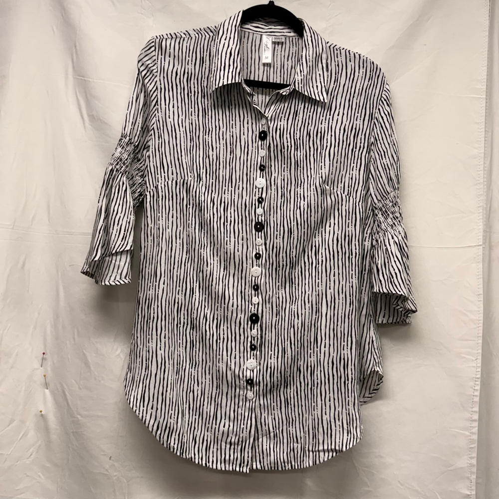 Women's Ethyl Clothing Black & White Striped Button Down Shirt M
